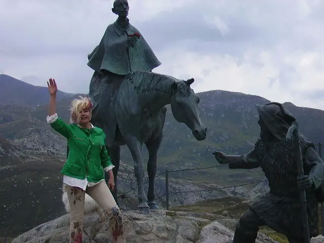 Mehr als 200 Jahre nach General Suworow habe auch ich die 2'107 Meter des Gotthardpasses erklommen... Mehr als 200 Jahre nach General Suworow habe auch ich die 2'107 Meter des Gotthardpasses erklommen...